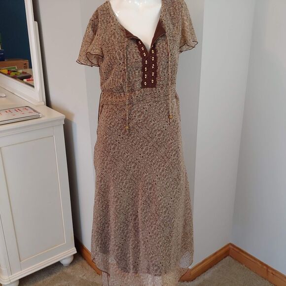 Womens 12 Dressbarn dress with belt sleeveless tan - Picture 1 of 7